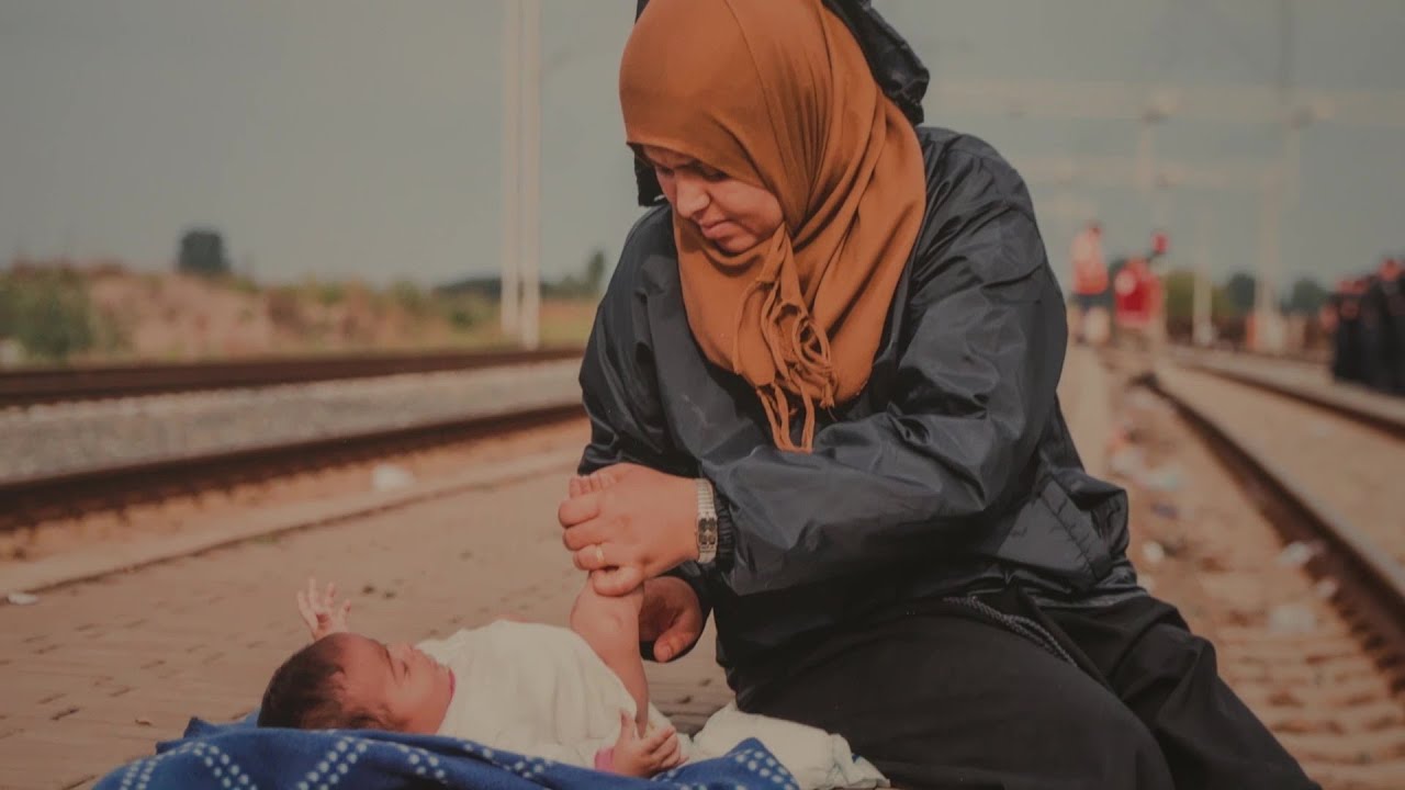 Flüchtlingskrise hautnah: Fotoausstellung Zwischenzeit von Ioana Moldovan