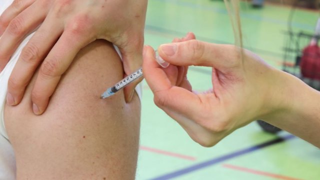 Corona-Impfungen im neuen Jahr in Praxen