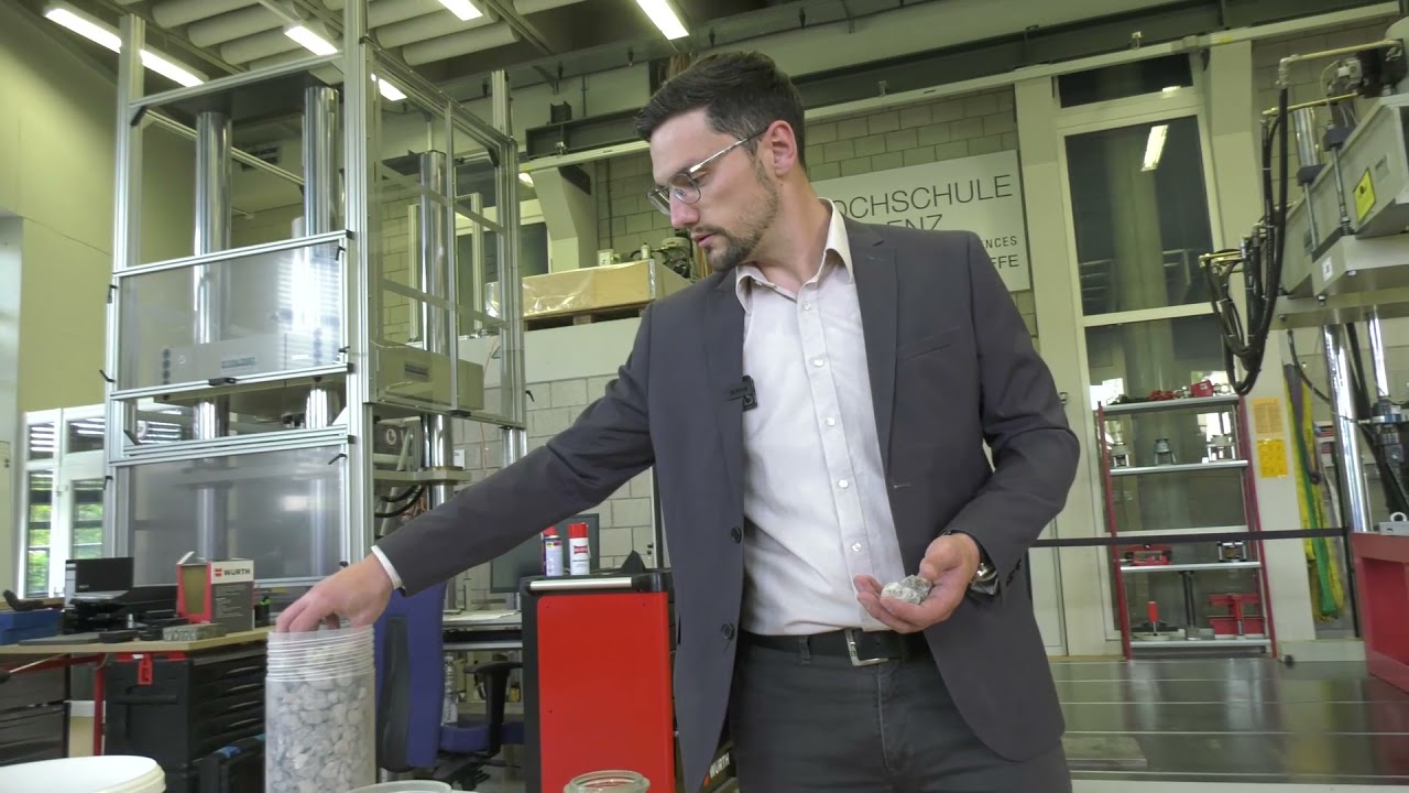 CampusTV - Mit Blitzen Beton zerkleinern