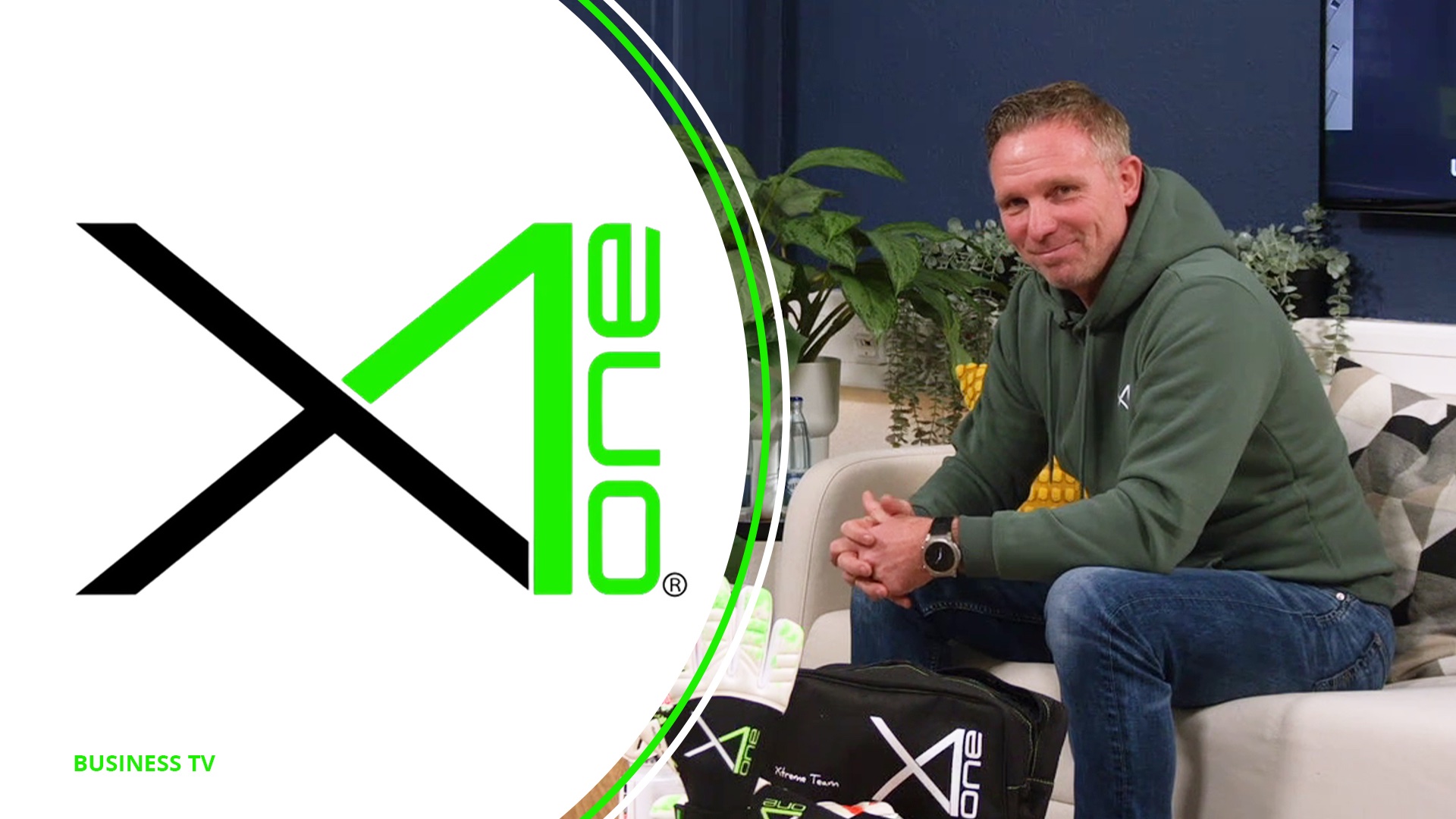 Business TV I X One Keeper Pro - der Torwarthandschuh