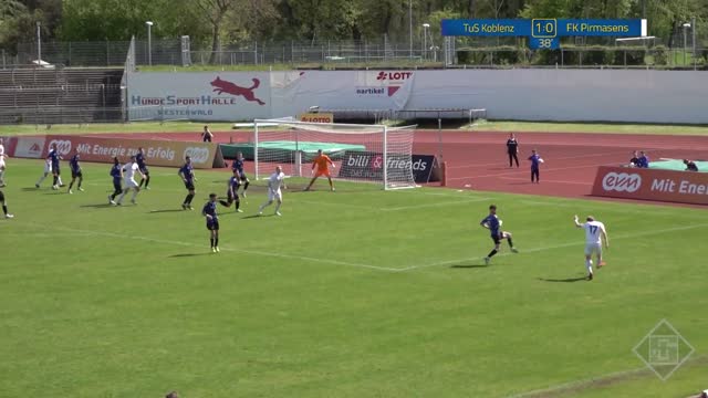 Fast 1500 Zuschauer sehen Spitzenspiel im Oberwerth: TuS Koblenz gegen FK 03 Pirmasens