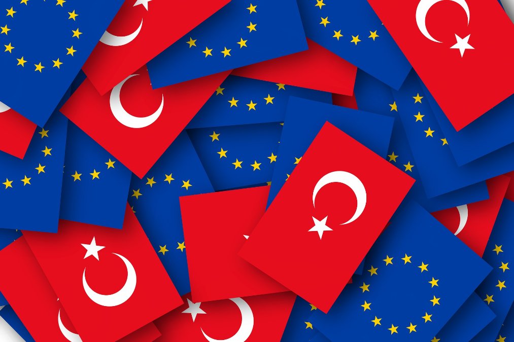 EU-Beitrittsverhandlungen mit der Türkei bleiben eingefroren EU-Beitrittsverhandlungen mit der Türkei bleiben eingefroren
