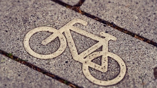 Neuer Fuß- und Radweg zwischen ICE-Bahnhof und Eschelbach