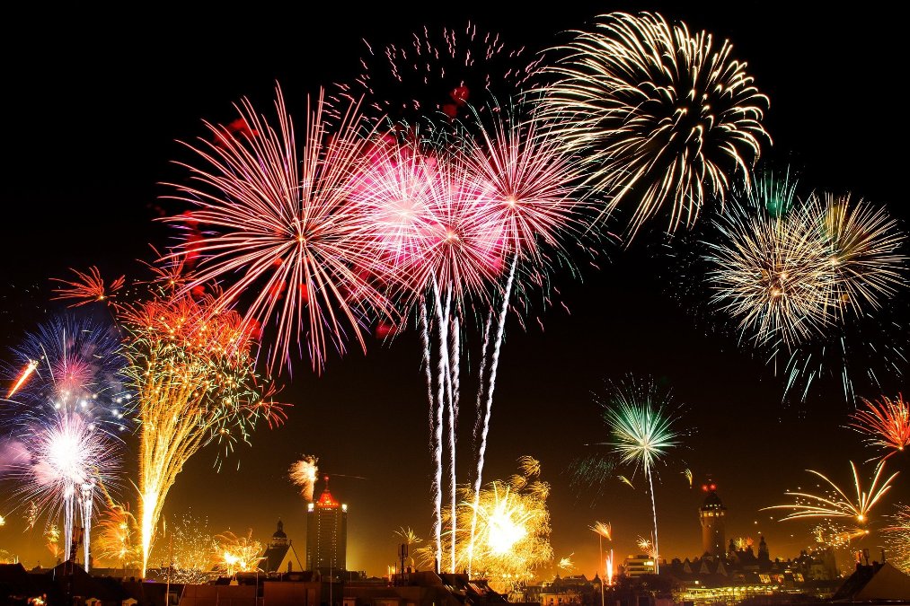 Umfrage: Deutsche bleiben bei Silvesterplänen Umfrage: Deutsche bleiben bei Silvesterplänen