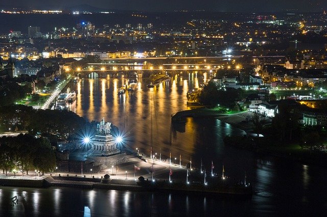 Koblenz vergibt Ehrennadel für kulturelles Engagement