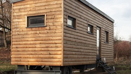 Grafschaft: Erste Tiny Houses werden bezogen