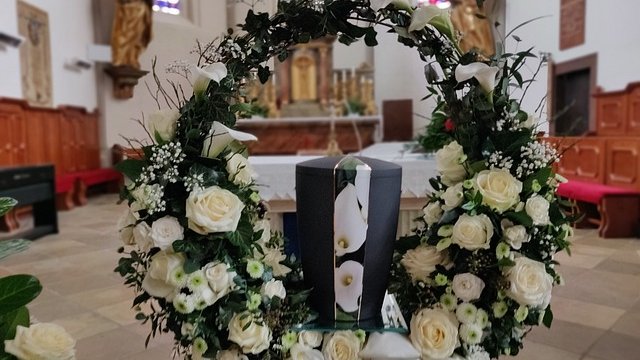 Anstieg der Urnenbestattung hat Gründe 
