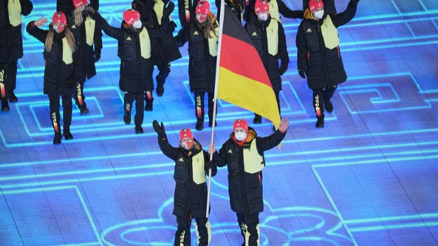 Olympische Winterspiele eröffnet - Westerwälderin will aufs Treppchen