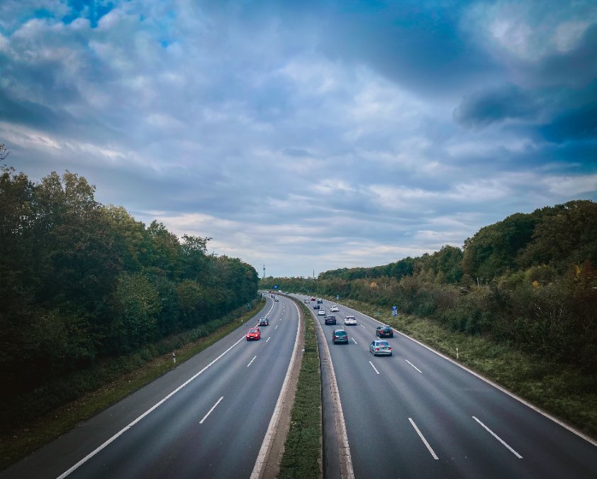 A61: Kleintransporter unter Beschuss A61: Kleintransporter unter Beschuss