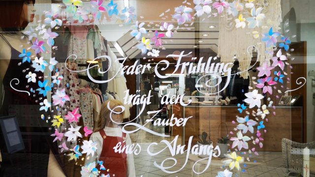 Bezaubernde Schaufenster zieren wieder die Mayener Innenstadt 