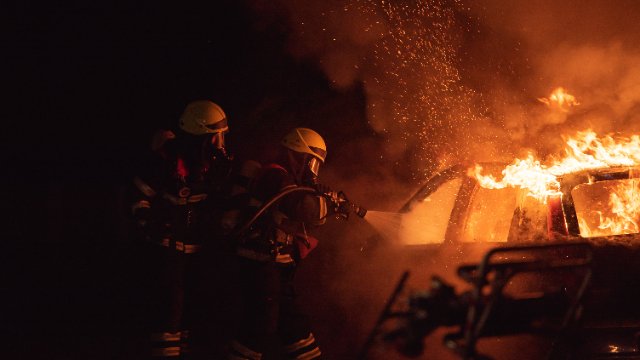 Feuerwehrmann nach Brand in Boppard verletzt