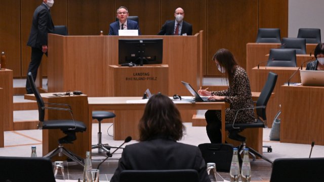 Spiegel im Untersuchungsausschuss - CDU sieht Versagen der Regierung