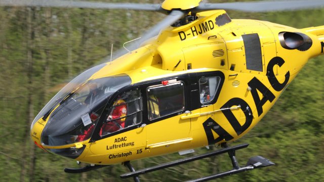 Land will zwei Hubschrauber mit Seilwinde für Menschenrettung kaufen