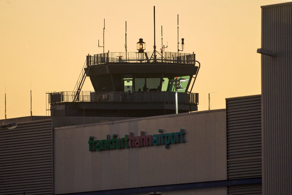 Insolventer Flughafen Hahn sieht sich im Aufwind und sucht Mitarbeiter Insolventer Flughafen Hahn sieht sich im Aufwind und sucht Mitarbeiter
