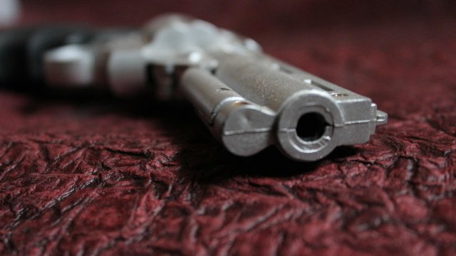 Selters: Mann baut Unfall unter Drogen - Polizei findet Waffe