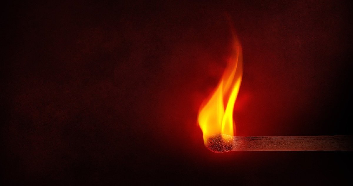 Zwei Hausbewohner bei Kellerbrand leicht verletzt Zwei Hausbewohner bei Kellerbrand leicht verletzt