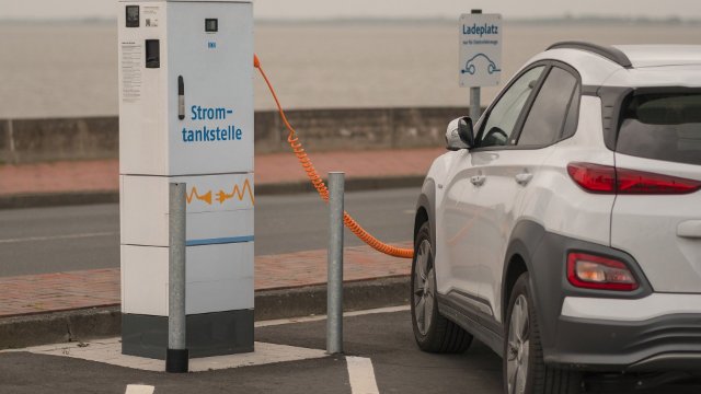 Menschen in Rheinland-Pfalz offener für E-Autos
