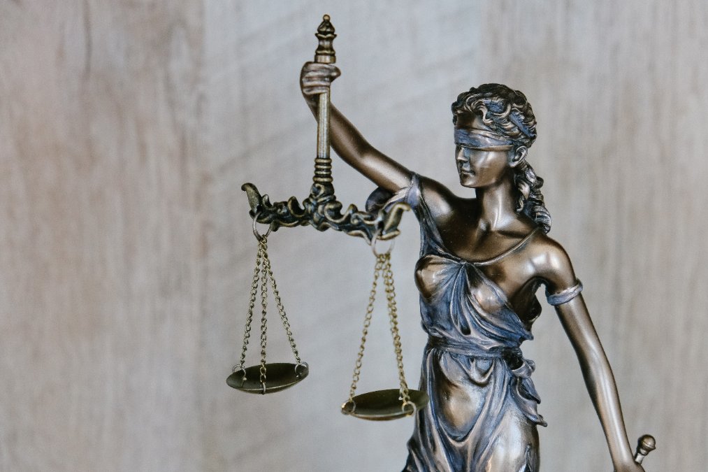 Ehemaliger Finanzminister Deubel klagt gegen das Land Rheinland-Pfalz