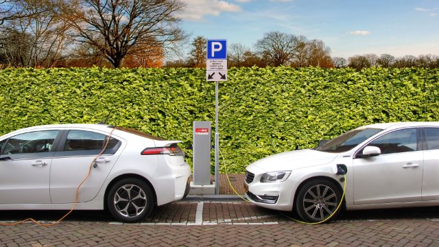 Elektroautos im Aufschwung: Fast jeder zweite Neuwagen mit Alternativantrieb