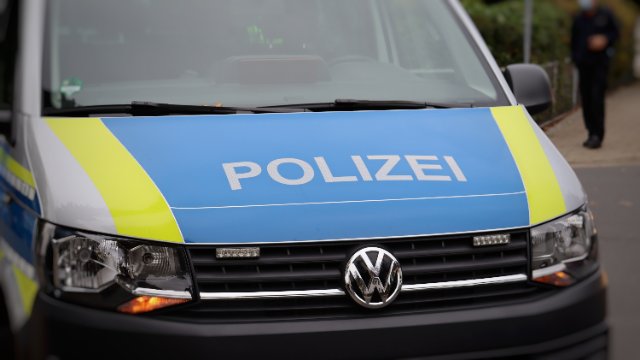 Angriff auf Polizei: Mann muss nach Entlassung wieder in Zelle