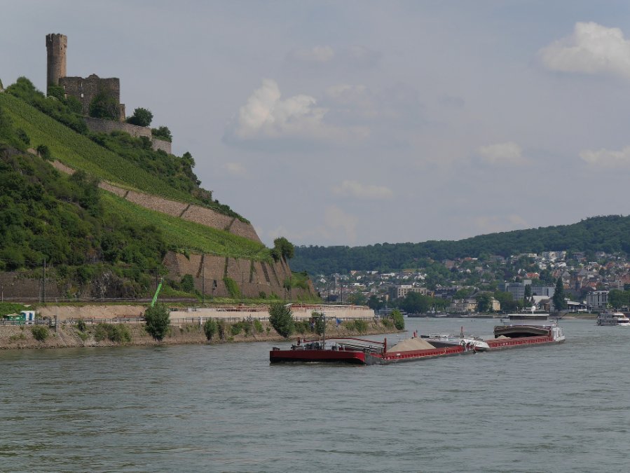 Nebelfass aus Weltkrieg im Rhein gesprengt