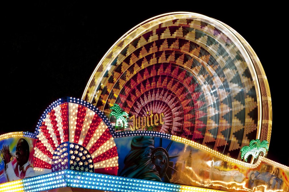 Sechs Verletzte melden sich nach Unfall mit Kirmes-Fahrgeschäft Sechs Verletzte melden sich nach Unfall mit Kirmes-Fahrgeschäft