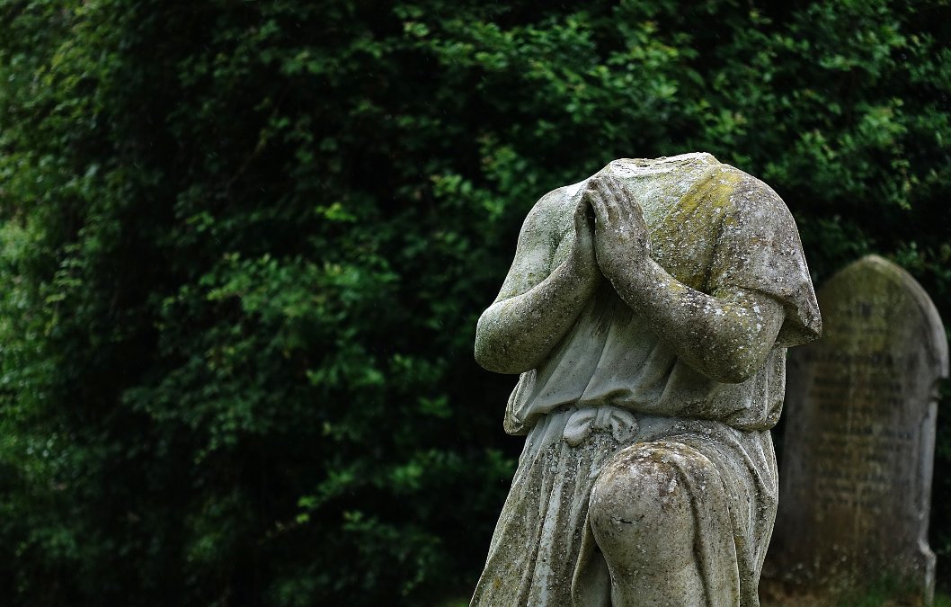 Sachbeschädigung an Statuen Sachbeschädigung an Statuen