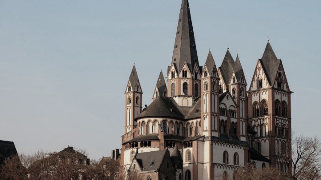 Übergriffiges Verhalten: Leiter des Limburger Priesterseminars nach Freistellung tot aufgefunden