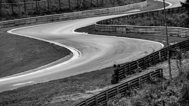 Zwei Schwerverletzte bei Fahrt auf Nürburgring