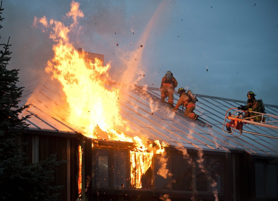 Rhein-Hunsrück-Kreis: Brand im Keller einer Realschule Rhein-Hunsrück-Kreis: Brand im Keller einer Realschule