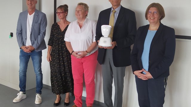 Bürgermeisterin Mohrs besucht Schulverweigerungsprogramm Return 