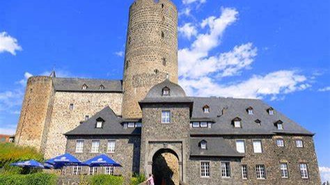 Burgfestspiele Mayen: Schauspieler an Corona erkrankt