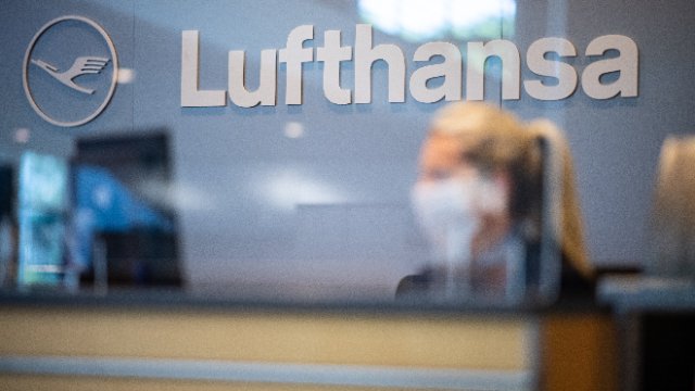 Flugchaos geht weiter - Ganztägiger Warnstreik bei Lufthansa