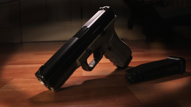 Mit Waffe in Koblenz unterwegs