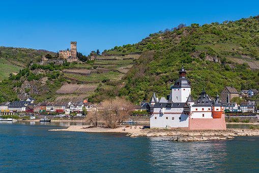 Probleme mit dem Pegelstand in Kaub halten an Probleme mit dem Pegelstand in Kaub halten an