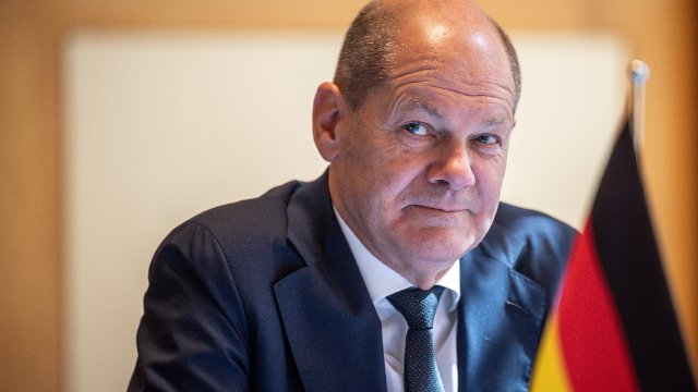 "Abwehrschirm" mit "Doppelwumms": Mit Preisbremsen gegen Energiekrise