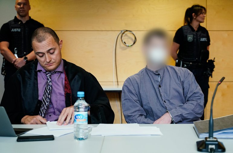 Polizistenmord-Prozess: Verteidigung stellt neue Beweisanträge Polizistenmord-Prozess: Verteidigung stellt neue Beweisanträge