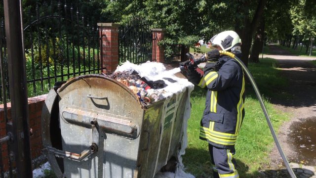 Mülltonnenbrand in Neuendorf