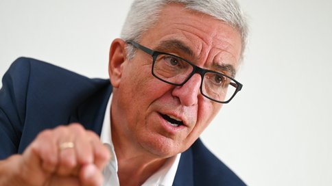 Lewentz vergleicht Erfolg der SPD mit einer Pyramide
