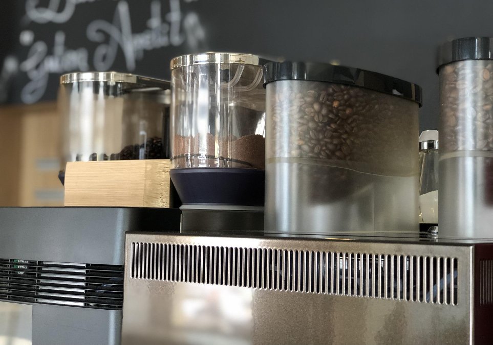 Kaffeevollautomat von der Straße entwendet Kaffeevollautomat von der Straße entwendet