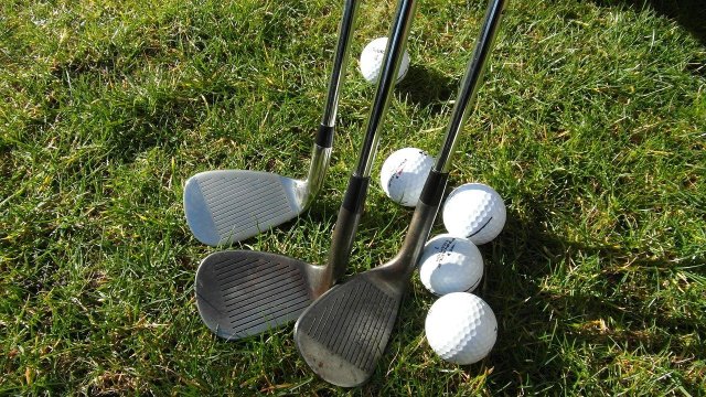 Lahnstein: Randalierer schlägt mit Golfschläger auf Schilder