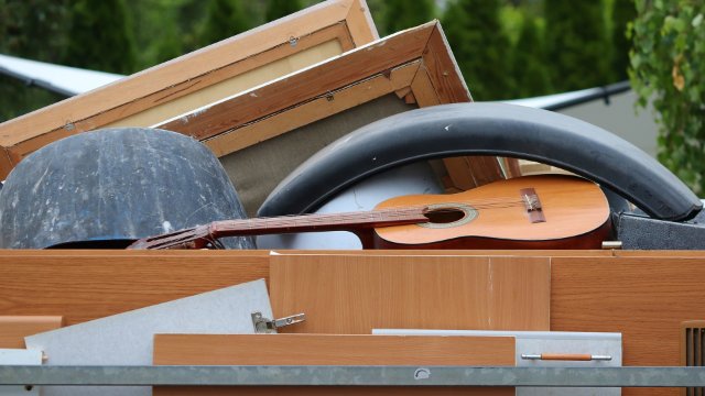 Kreisverwaltung überführt Täter illegaler Sperrmüllentsorgung