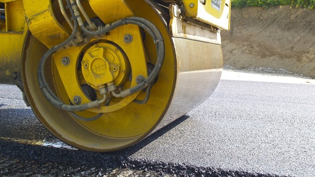 Warnhinweis: Vermehrtes Auftreten reisender Teerkolonnen