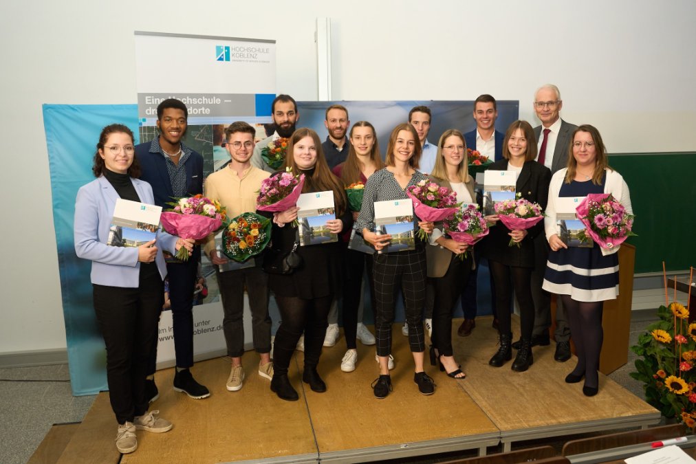 Hochschule Koblenz feiert Semesterauftakt 2022/23 mit Auszeichnungen für Studierende