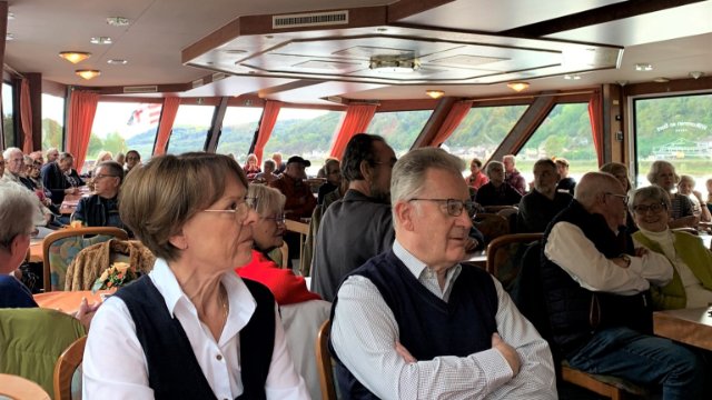 Leinen los! Einwohnerversammlung informierte an Bord