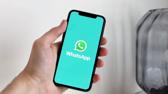WhatsApp-Betrüger erbeuten erhebliche Geldsumme 