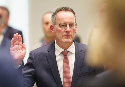 Neuer Innenminister Ebling setzt Zeichen mit Besuch im Ahr-Flutgebiet Neuer Innenminister Ebling setzt Zeichen mit Besuch im Ahr-Flutgebiet