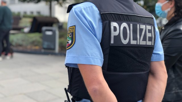 Alkoholisierte Frau mit Gaspistole unterwegs