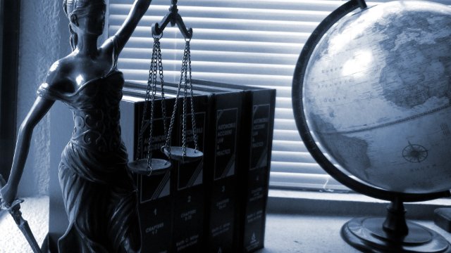 31 Jahre nach Brandanschlag auf Asylbewerberheim beginnt Prozess
