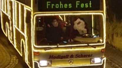 Der Nikolaus besucht die Kinder in Frücht 